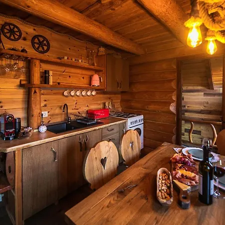 Domek alpejski Roza Kupjak