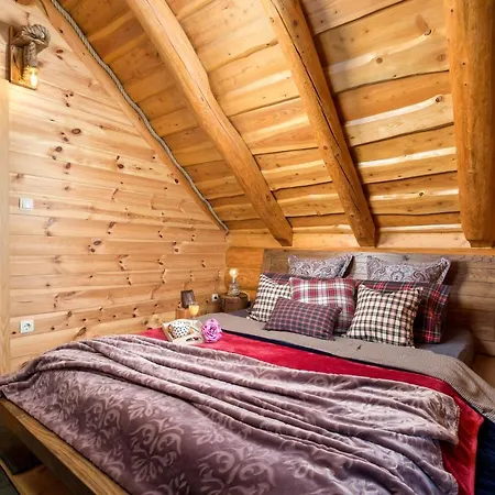 Roza Chalet